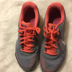 Nike Reax Womens Sneakers Orange/Gray SZ 9.5
